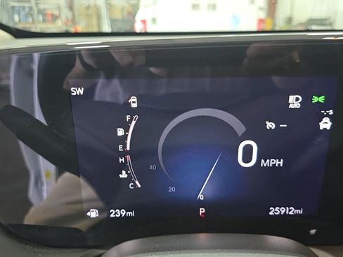 Used 2024 Buick Encore GX Sport Touring image 10