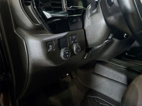 Used 2024 Chevrolet Silverado 1500 LT w/ Protection Package RWD image 7