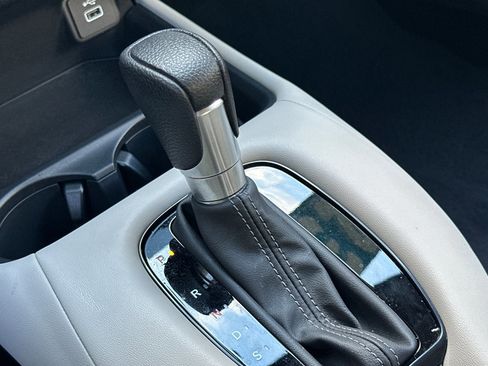 Used 2023 Honda HR-V LX image 18