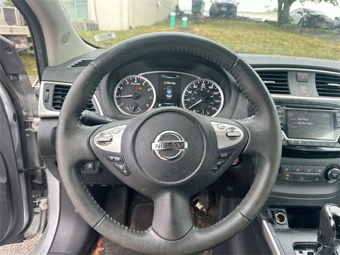 Used 2017 Nissan Sentra SV image 7