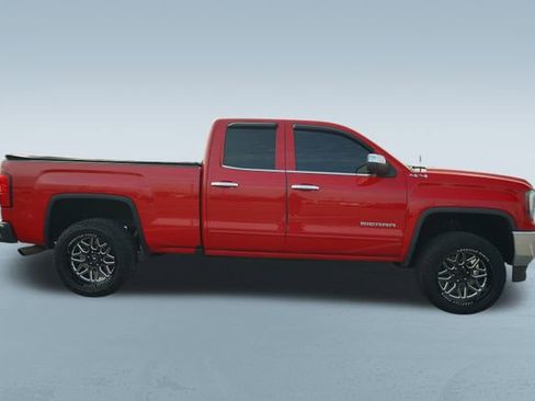 Used 2017 GMC Sierra 1500 SLE w/ SLE Value Package image 10