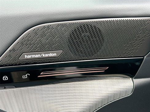 New 2026 BMW 530i xDrive 530i xDrive w/ M Sport Package image 19