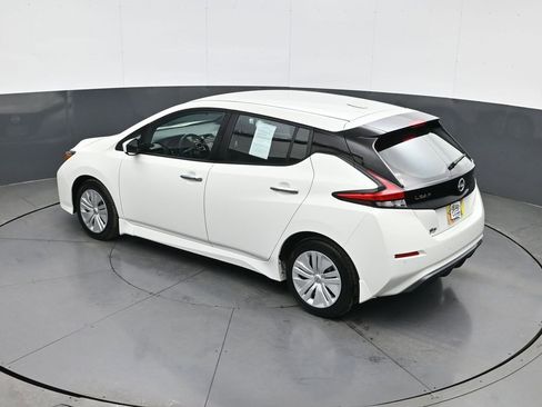 Used 2023 Nissan Leaf S image 19