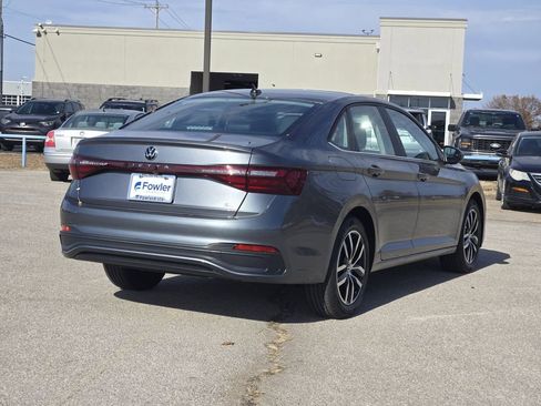 New 2026 Volkswagen Jetta SE image 4