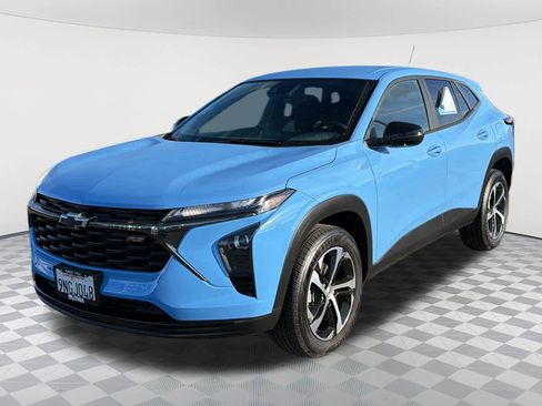 Used 2024 Chevrolet Trax RS w/ Driver Confidence Package image 1