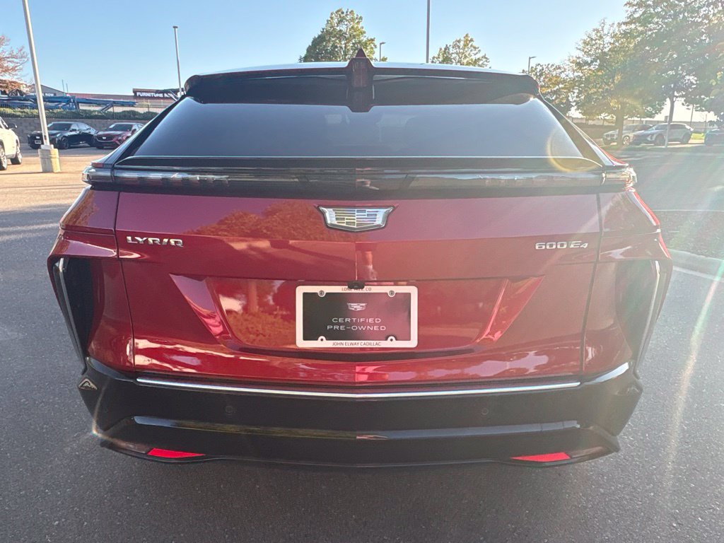 Used 2024 Cadillac Lyriq Luxury AWD/4WD image 4