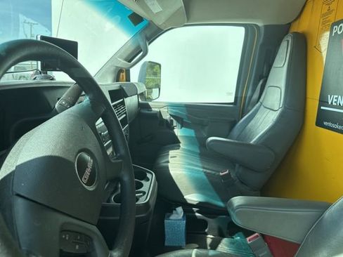 Used 2018 GMC Savana 3500 Extended w/ Driver Convenience Package image 12