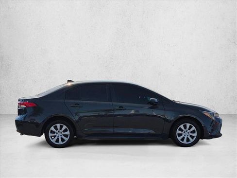 Used 2024 Toyota Corolla LE FWD image 4