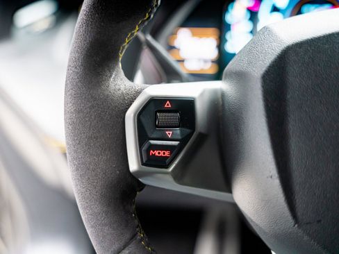 Used 2013 Lamborghini Aventador LP 700-4 image 51