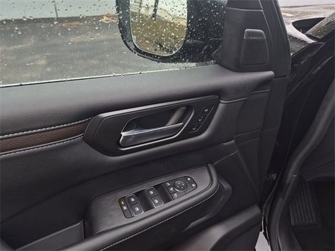 New 2025 Nissan Armada Platinum image 12