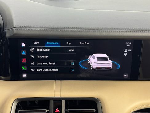 Used 2020 Porsche Taycan Turbo w/ Performance & Premium image 31