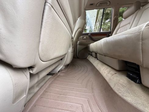 Used 2003 Lexus LX 470 4WD image 48