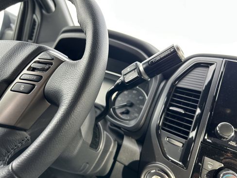 Used 2024 Nissan Titan SV w/ SV Bronze Edition Package image 46