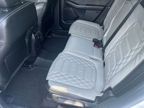 Used 2023 Ford Escape Platinum w/ Premium Technology Package AWD/4WD image 29