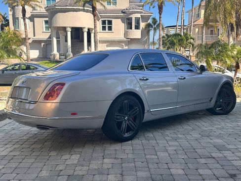 Used 2011 Bentley Mulsanne RWD image 5