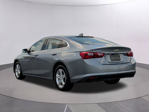 Used 2023 Chevrolet Malibu LT FWD image 3