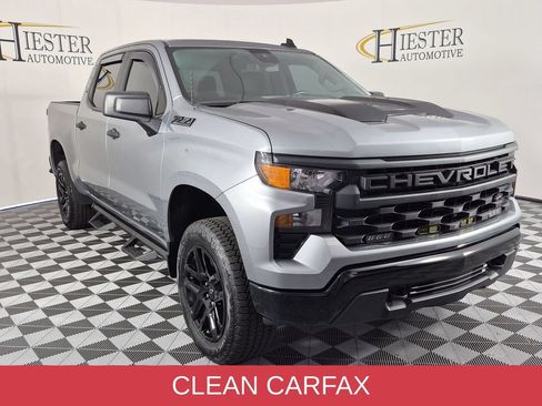Used 2026 Chevrolet Silverado 1500 Custom Trail Boss w/ Dark Appearance Package AWD/4WD image 2