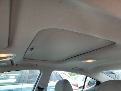 Used 2018 Hyundai Elantra Value Edition FWD image 16
