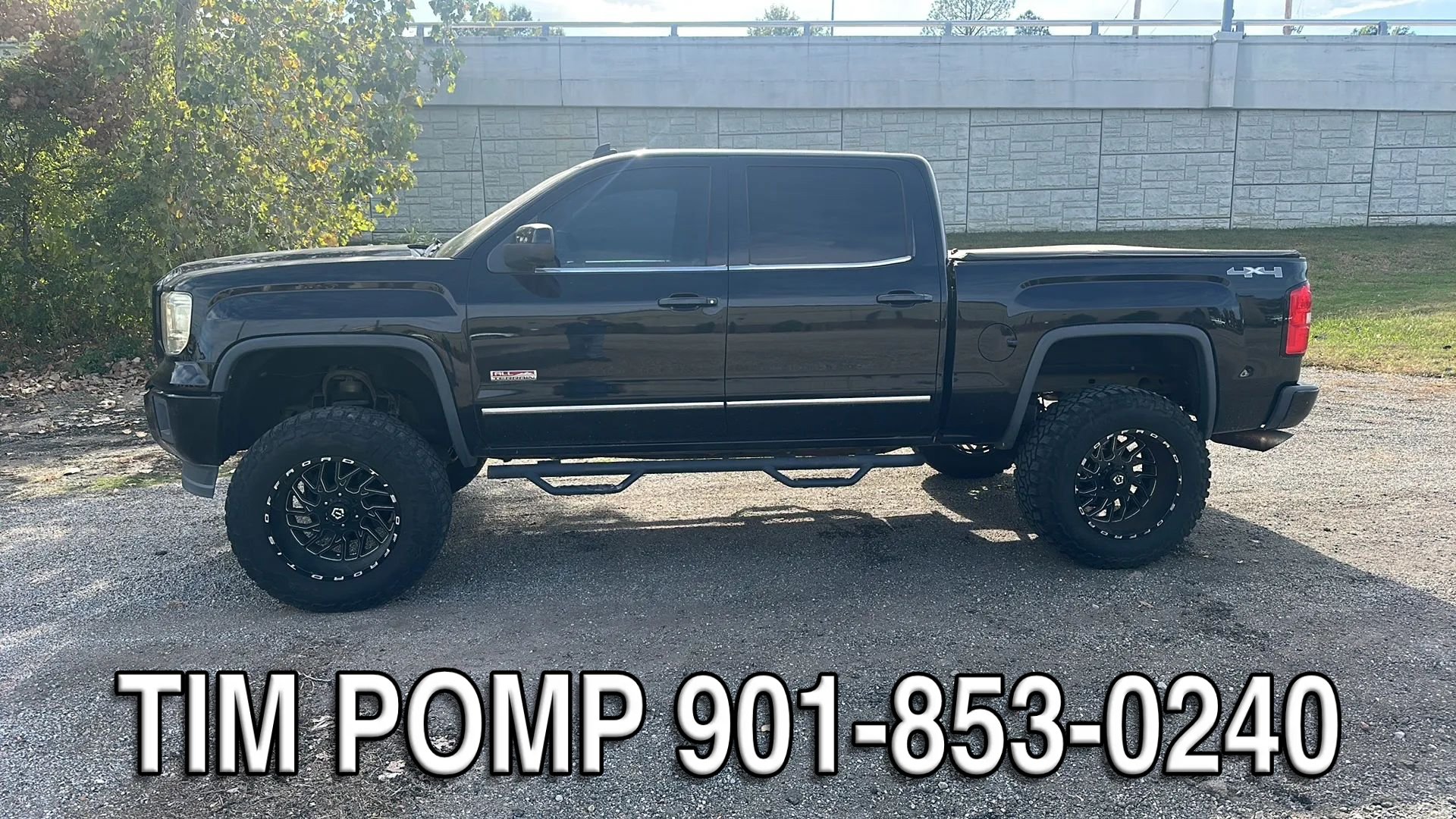 Used 2014 GMC Sierra 1500 SLT w/ All-Terrain Package AWD/4WD image 2
