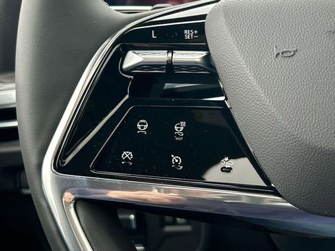 New 2026 Cadillac Escalade Luxury w/ Touring Package image 29