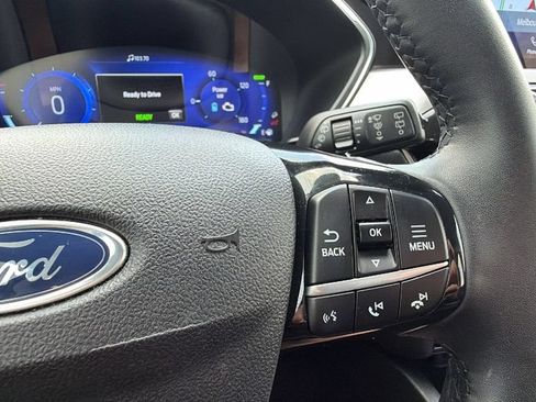 Certified 2022 Ford Escape Titanium FWD image 22