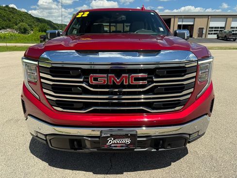 Used 2022 GMC Sierra 1500 SLT w/ SLT Premium Plus Package AWD/4WD image 2