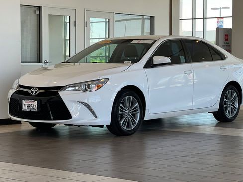 Certified 2016 Toyota Camry SE w/ Protection Package (Q1) FWD image 8