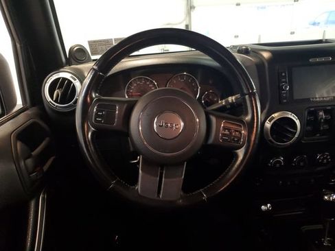 Used 2012 Jeep Wrangler Unlimited Sahara AWD/4WD image 15
