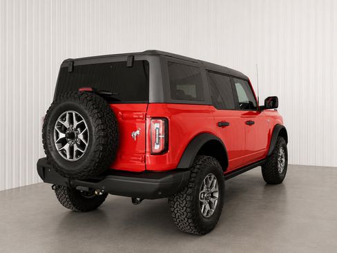 Used 2024 Ford Bronco Badlands AWD/4WD image 6