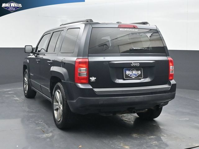 Used 2015 Jeep Patriot Sport w/ Power Value Group FWD image 5