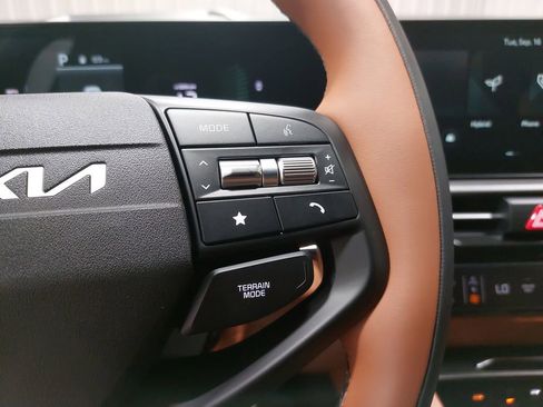 New 2026 Kia Sportage X-Line image 18