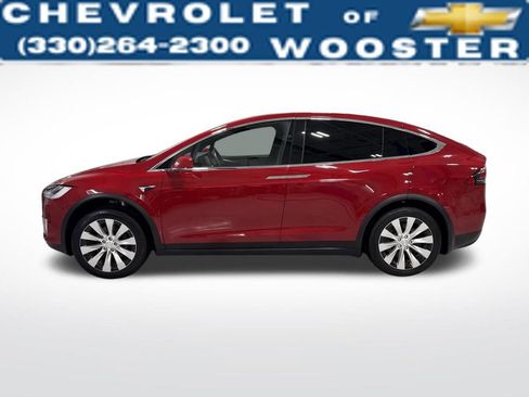 Used 2019 Tesla Model X image 2