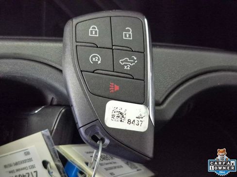 Used 2023 Chevrolet Silverado 1500 LT AWD/4WD image 27
