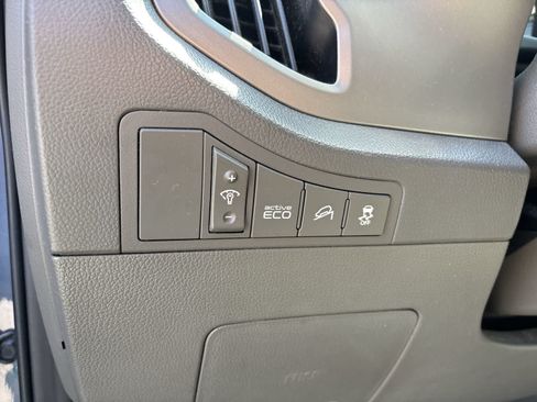 Used 2016 Kia Sportage LX FWD image 11