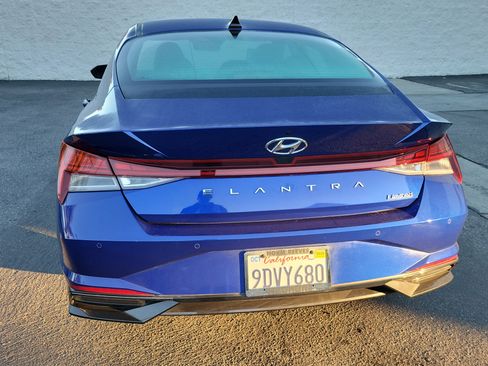Certified 2023 Hyundai Elantra Limited image 23