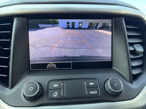 Used 2023 GMC Acadia SLE w/ Driver Convenience Package AWD/4WD image 35