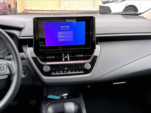 Certified 2025 Toyota Corolla LE image 6