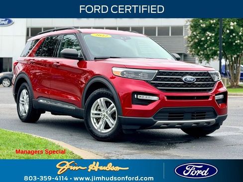 Certified 2022 Ford Explorer XLT w/ Equipment Group 202A RWD image 1