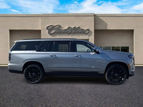 New 2026 Cadillac Escalade ESV Platinum Sport w/ LPO, ONYX Package image 2