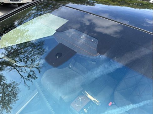 Used 2023 BMW iX xDrive50 w/ Ultimate Package 2 image 12