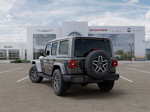 New 2026 Jeep Wrangler Unlimited Sahara AWD/4WD image 32