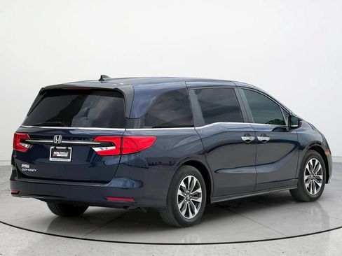 Used 2023 Honda Odyssey EX-L image 2