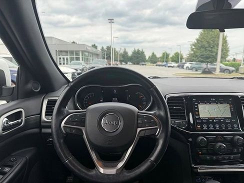 Used 2021 Jeep Grand Cherokee Laredo X AWD/4WD image 7