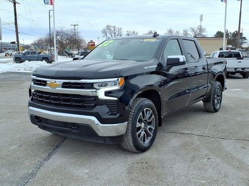 Certified 2022 Chevrolet Silverado 1500 LT image 3