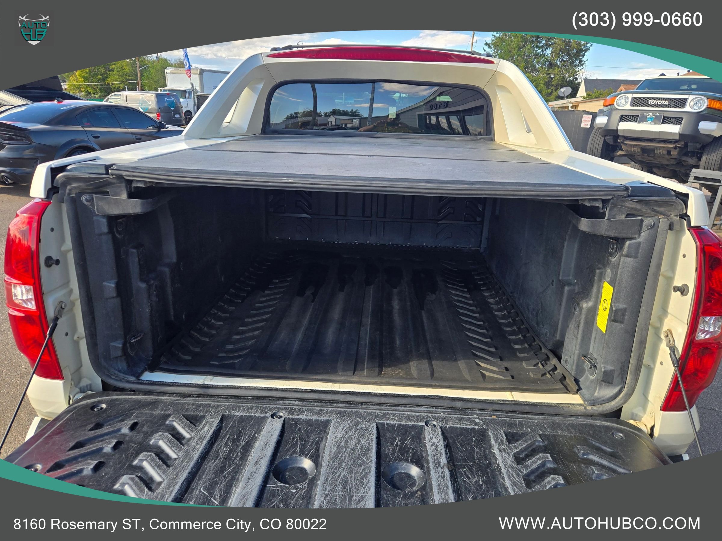 Used 2013 Chevrolet Avalanche LTZ AWD/4WD image 6