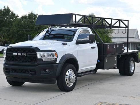 Used 2022 RAM 5500 Tradesman RWD image 4