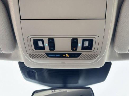 Certified 2024 Ford Explorer Limited image 18