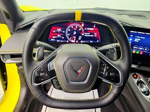 Used 2021 Chevrolet Corvette Stingray Premium Conv w/ Z51 Performance Package RWD image 13