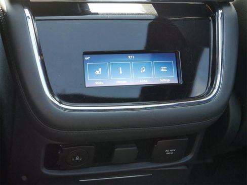 Used 2024 Lincoln Navigator Premiere image 21