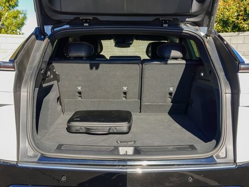 Certified 2024 Cadillac Lyriq Luxury RWD image 9